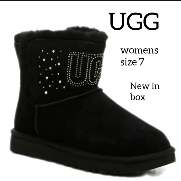 UGG CLASSIC GEM MINI BOOTIE WOMENS SIZE 7 NEW IN BOX ,TAGS - Picture 1 of 13